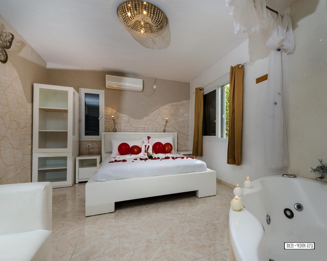 Moon Light Yavne'El Villa Екстериор снимка