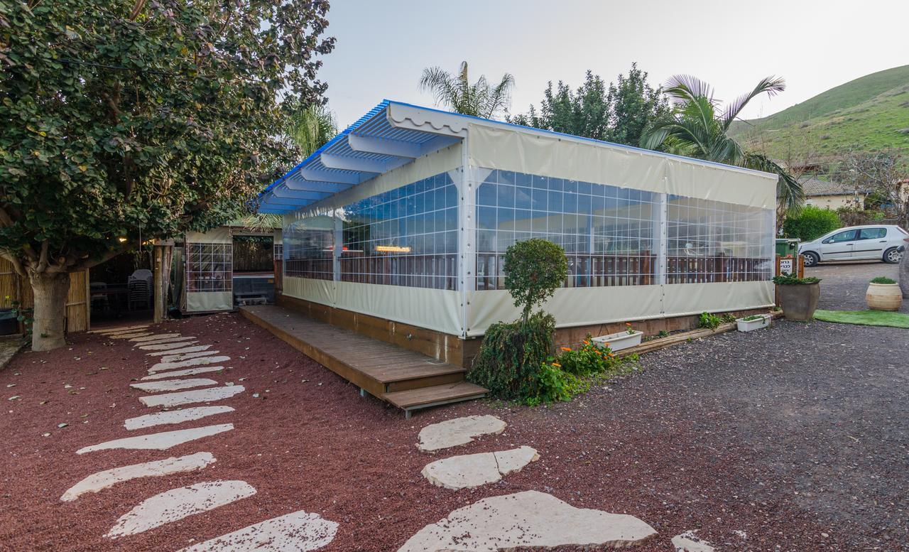 Moon Light Yavne'El Villa Екстериор снимка